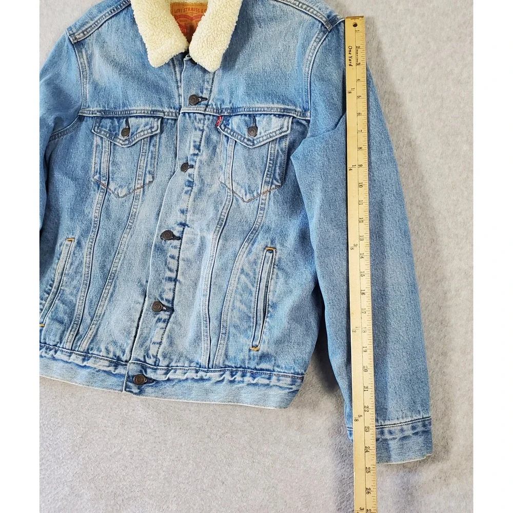 Levis Mens Type III Sherpa Trucker Jacket Light Wash Denim Faux Fur Lined Large
